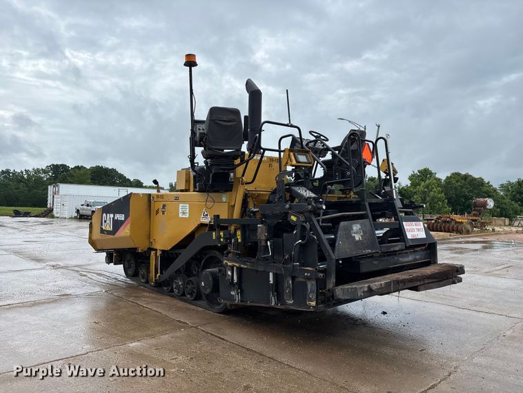 image for item FG0406 2014 Caterpillar AP-655D paver