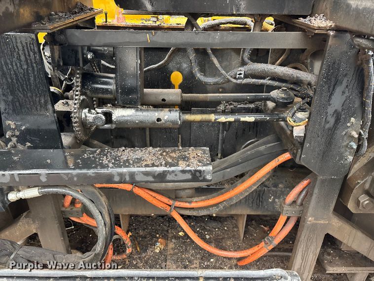 image for item FG0406 2014 Caterpillar AP-655D paver