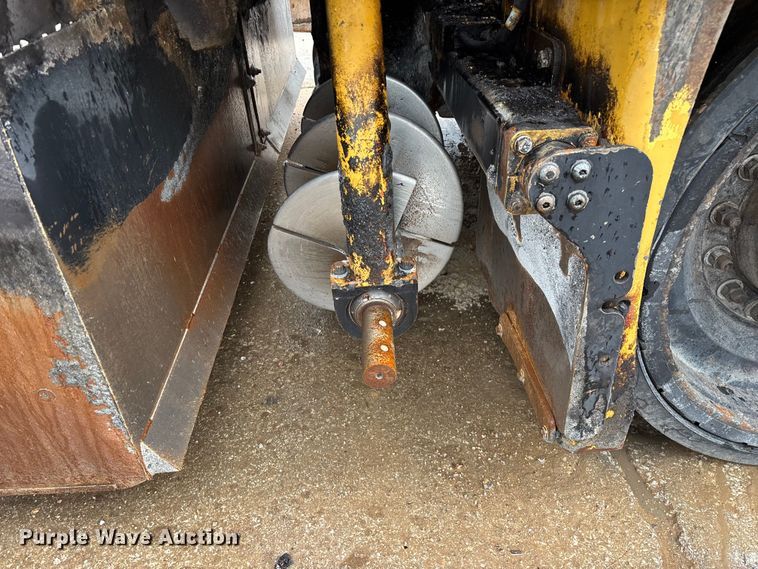 image for item FG0406 2014 Caterpillar AP-655D paver
