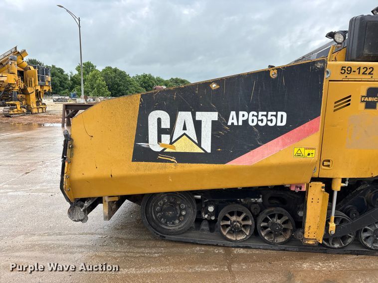 image for item FG0406 2014 Caterpillar AP-655D paver