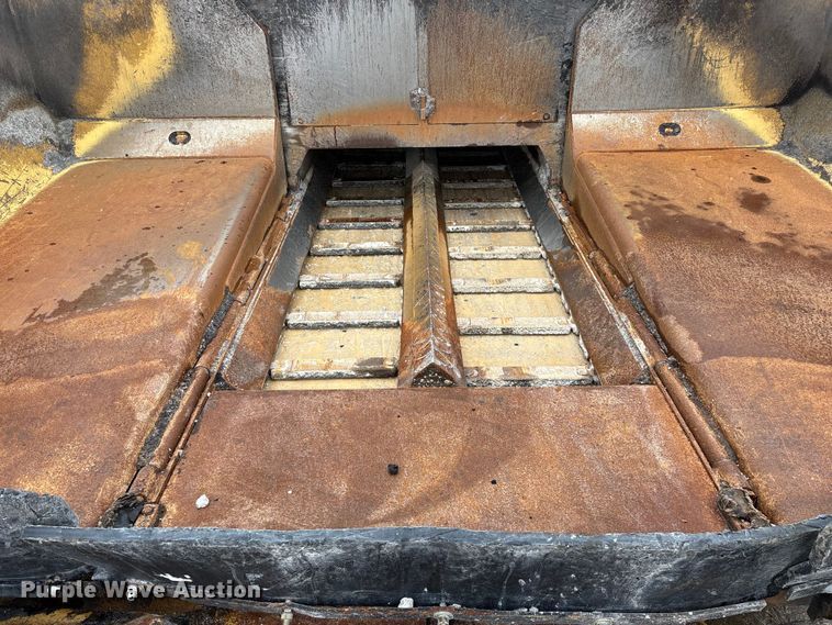image for item FG0406 2014 Caterpillar AP-655D paver