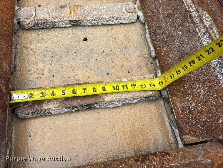 image for item FG0406 2014 Caterpillar AP-655D paver