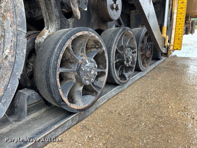 image for item FG0406 2014 Caterpillar AP-655D paver
