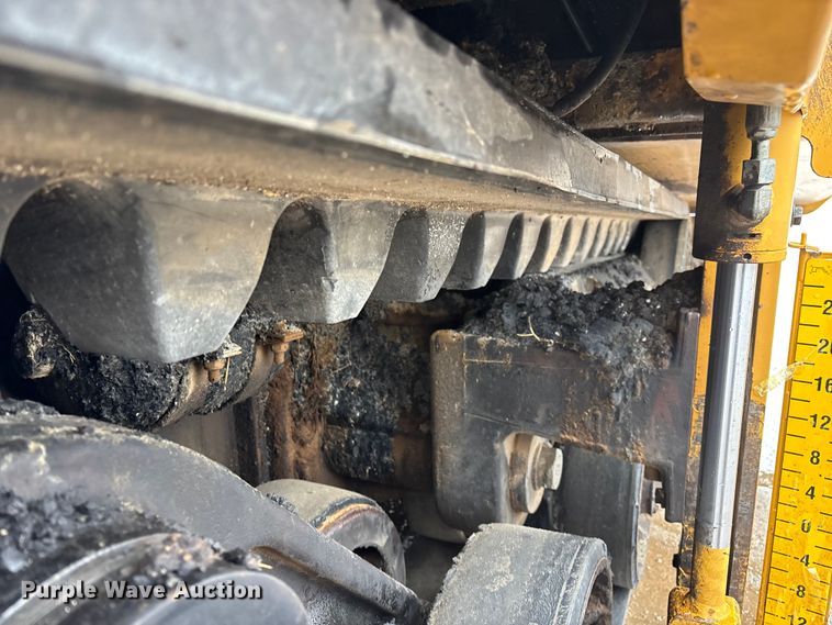 image for item FG0406 2014 Caterpillar AP-655D paver