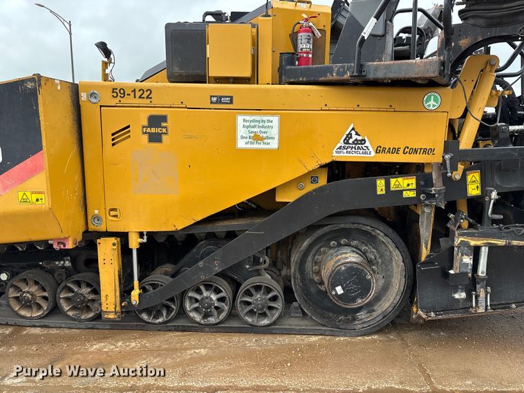 image for item FG0406 2014 Caterpillar AP-655D paver