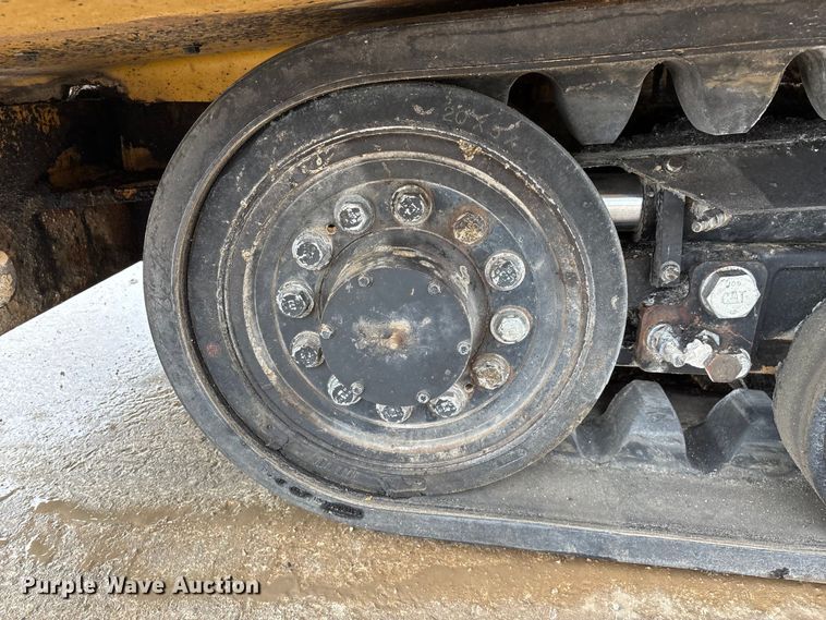 image for item FG0406 2014 Caterpillar AP-655D paver