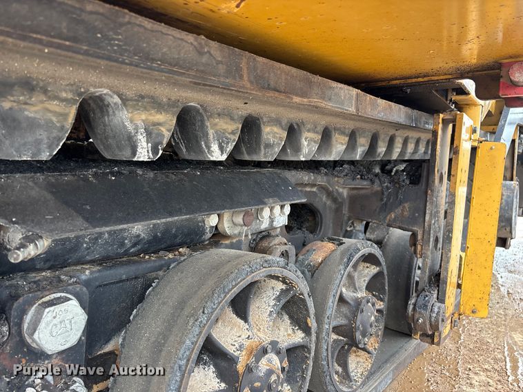 image for item FG0406 2014 Caterpillar AP-655D paver