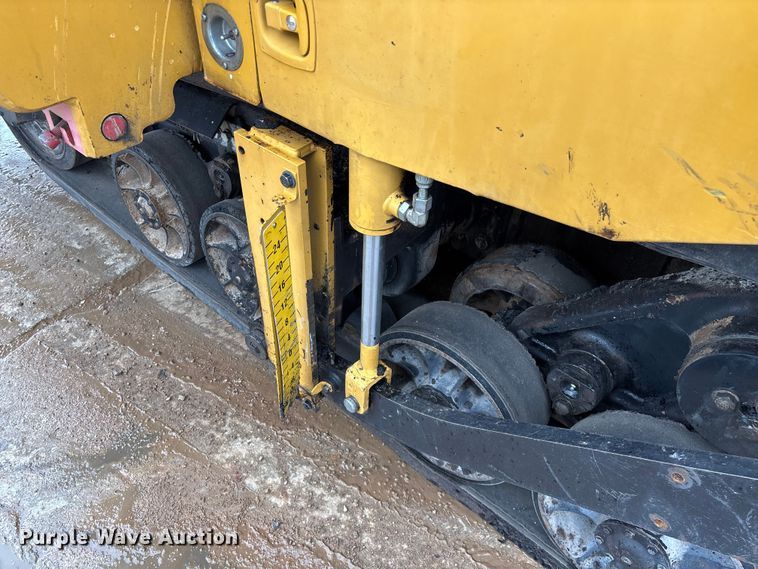 image for item FG0406 2014 Caterpillar AP-655D paver