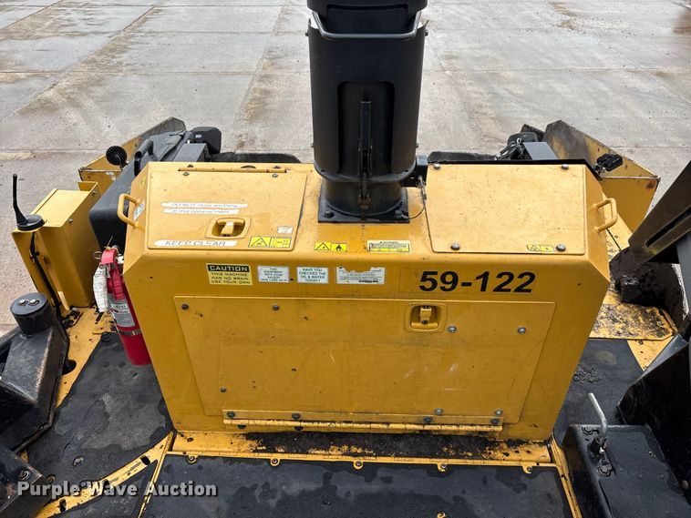 image for item FG0406 2014 Caterpillar AP-655D paver