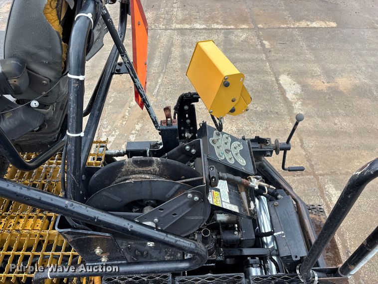 image for item FG0406 2014 Caterpillar AP-655D paver