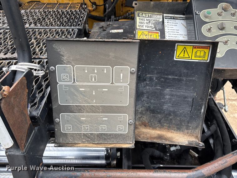 image for item FG0406 2014 Caterpillar AP-655D paver