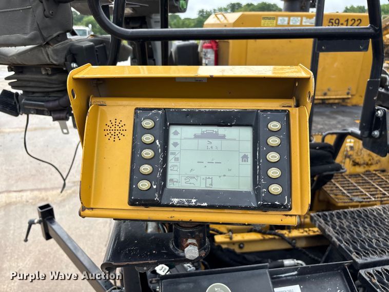image for item FG0406 2014 Caterpillar AP-655D paver
