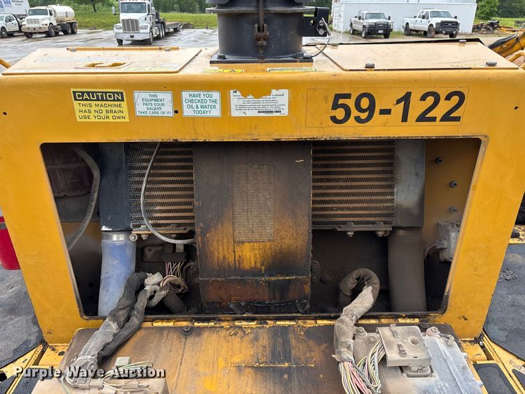 image for item FG0406 2014 Caterpillar AP-655D paver