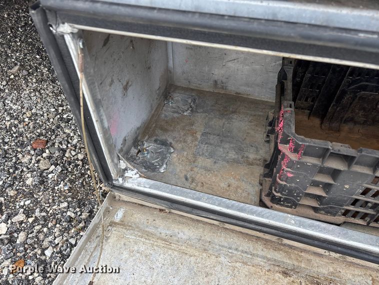 image for item FG0407 Tellus TUT-2003 vacuum excavator truck bed