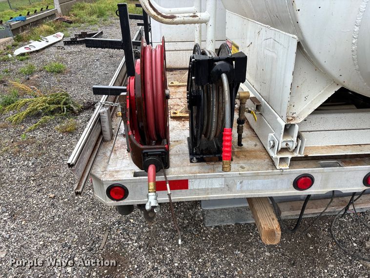 image for item FG0407 Tellus TUT-2003 vacuum excavator truck bed