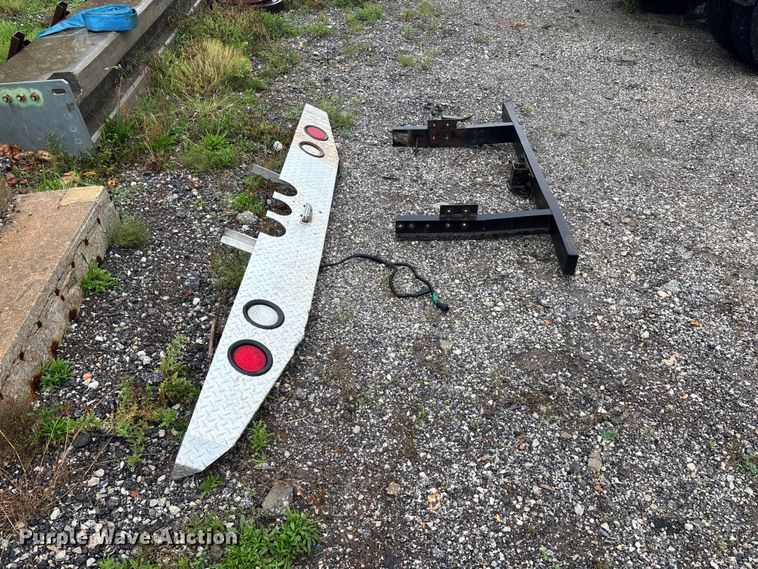 image for item FG0407 Tellus TUT-2003 vacuum excavator truck bed