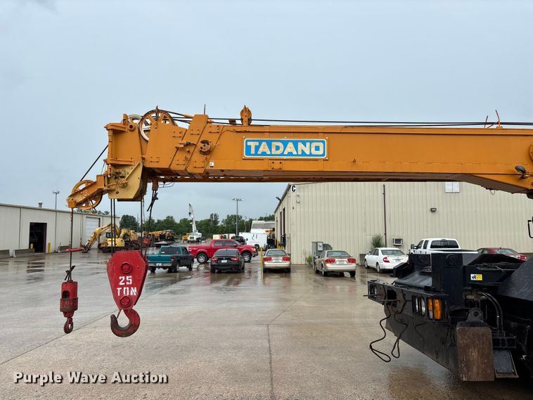 image for item FG0408 1989 Tadano TR-300E crane