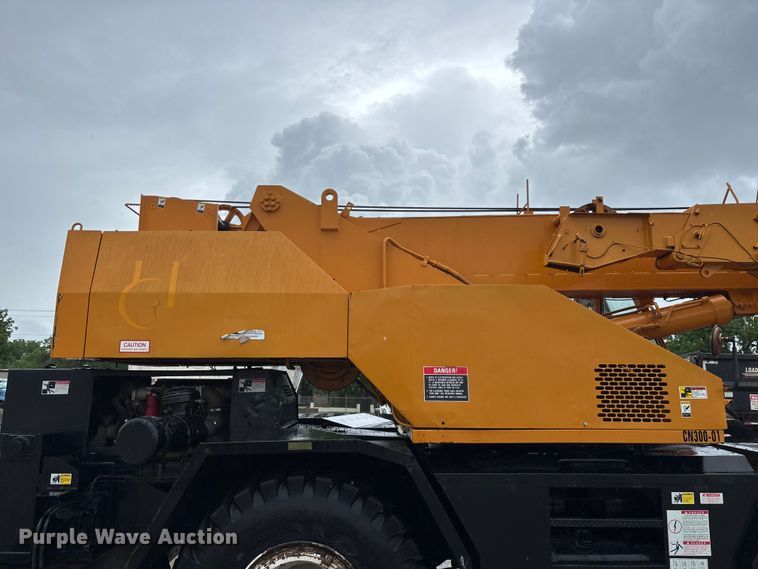 image for item FG0408 1989 Tadano TR-300E crane