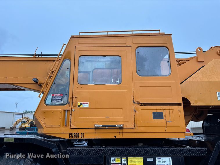 image for item FG0408 1989 Tadano TR-300E crane