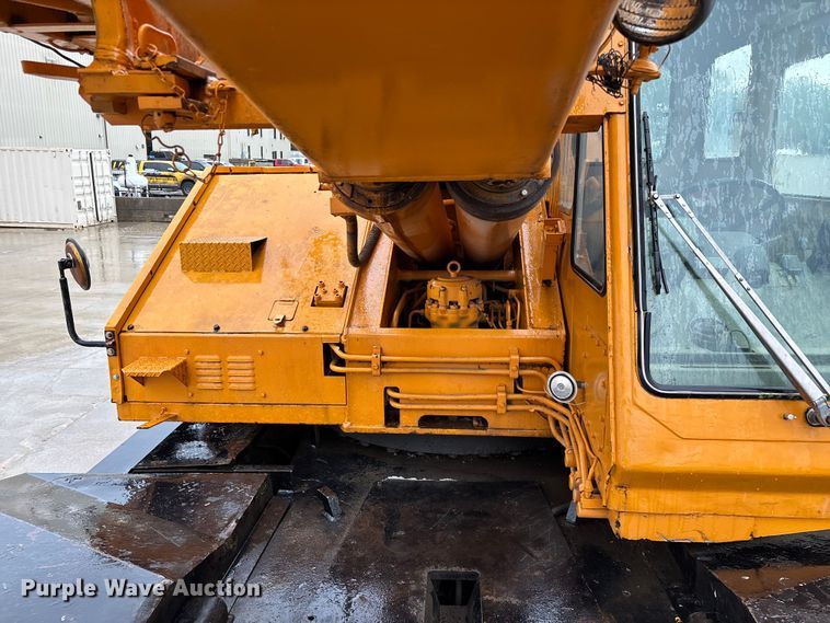 image for item FG0408 1989 Tadano TR-300E crane