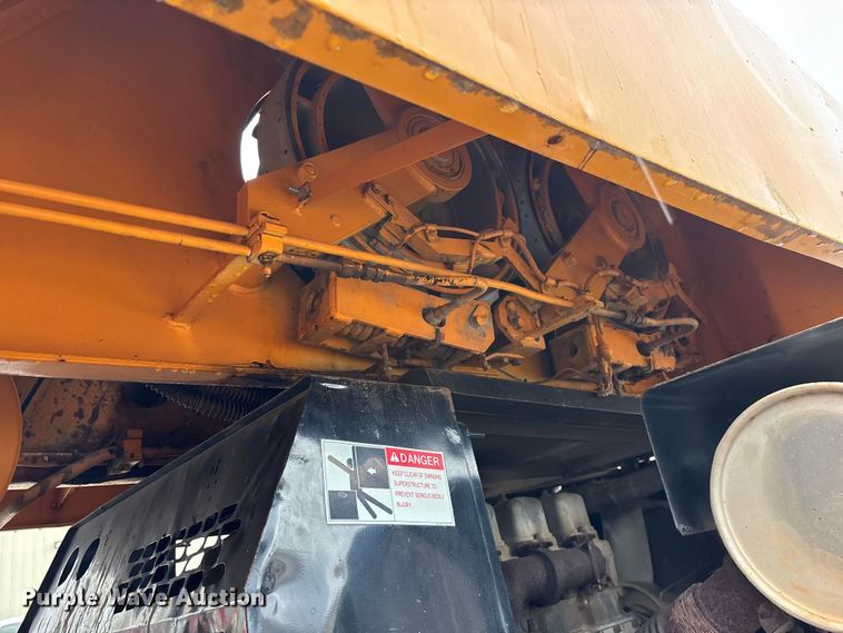 image for item FG0408 1989 Tadano TR-300E crane