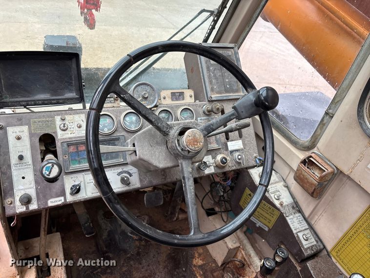 image for item FG0408 1989 Tadano TR-300E crane
