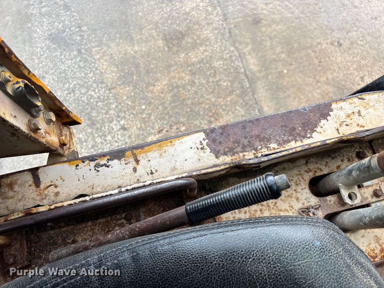image for item FG0408 1989 Tadano TR-300E crane