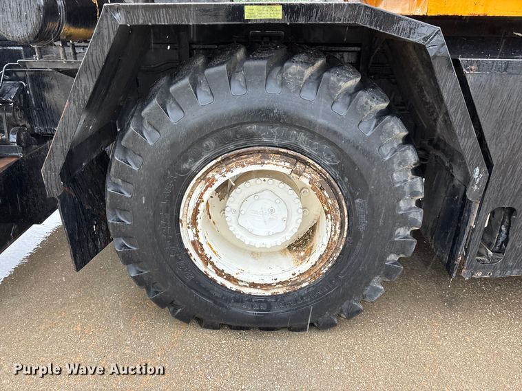 image for item FG0408 1989 Tadano TR-300E crane