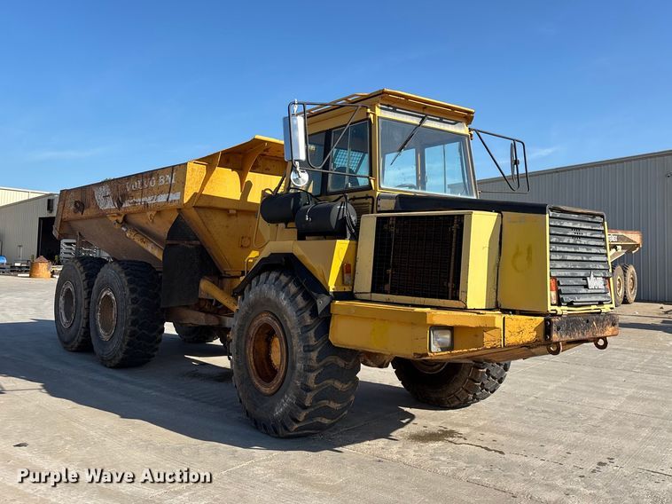 image for item FG0409 1990 Volvo BM A25C 6x6 articulated haul truck