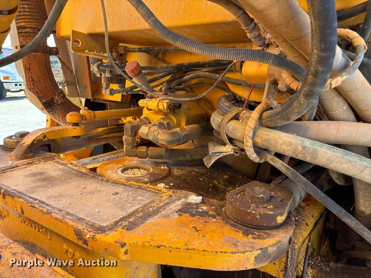image for item FG0409 1990 Volvo BM A25C 6x6 articulated haul truck