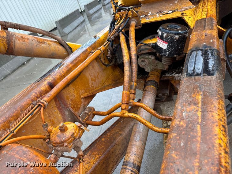 image for item FG0409 1990 Volvo BM A25C 6x6 articulated haul truck