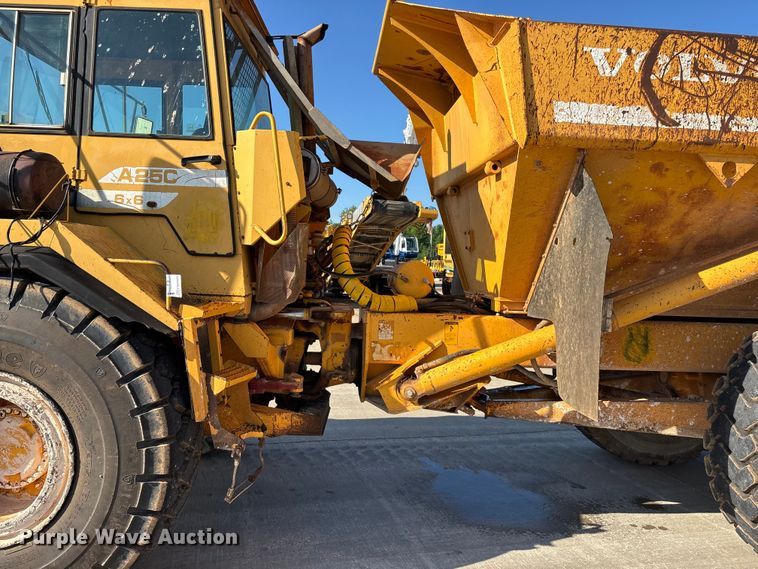 image for item FG0409 1990 Volvo BM A25C 6x6 articulated haul truck