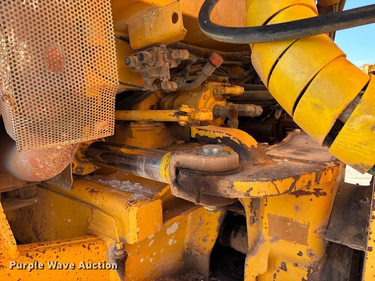 image for item FG0409 1990 Volvo BM A25C 6x6 articulated haul truck
