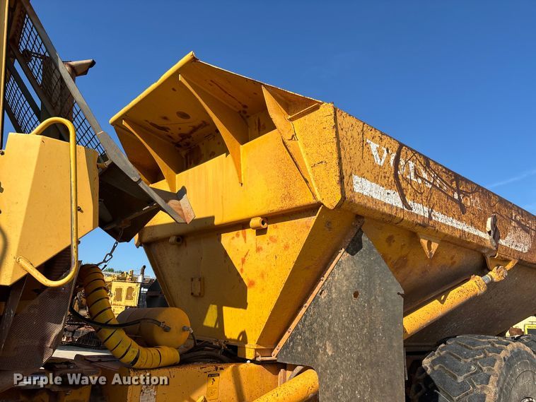 image for item FG0409 1990 Volvo BM A25C 6x6 articulated haul truck