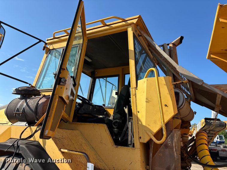 image for item FG0409 1990 Volvo BM A25C 6x6 articulated haul truck