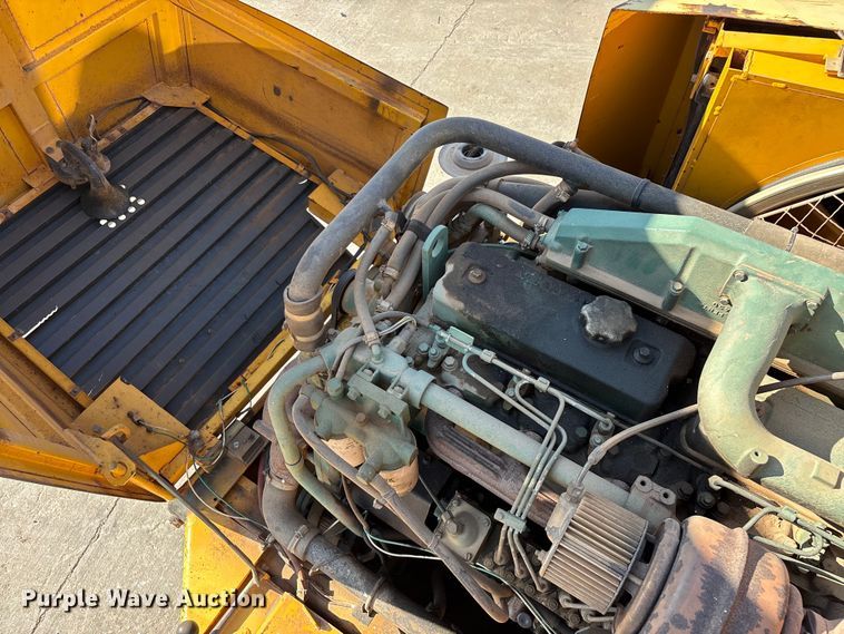 image for item FG0409 1990 Volvo BM A25C 6x6 articulated haul truck