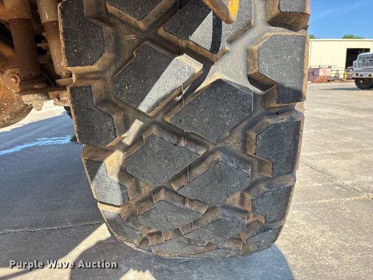 image for item FG0409 1990 Volvo BM A25C 6x6 articulated haul truck