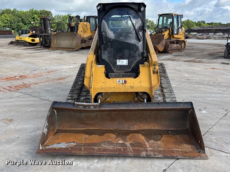 image for item FG0419 2022 Caterpillar 299D3 tracked skid steer loader