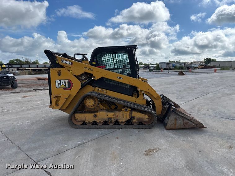 image for item FG0419 2022 Caterpillar 299D3 tracked skid steer loader