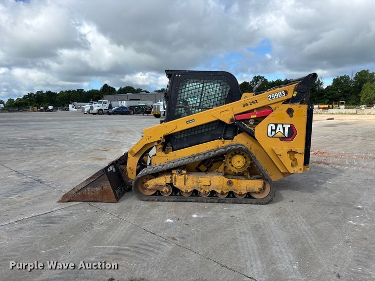 image for item FG0419 2022 Caterpillar 299D3 tracked skid steer loader