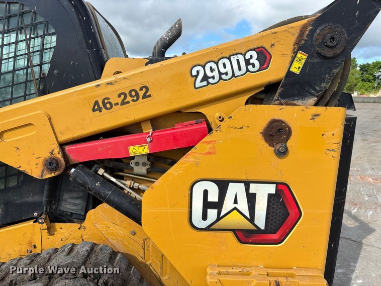 image for item FG0419 2022 Caterpillar 299D3 tracked skid steer loader