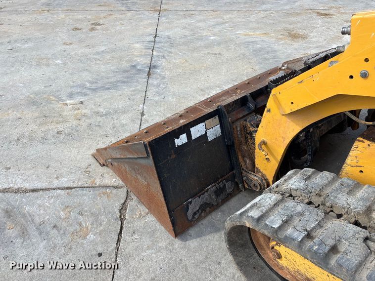 image for item FG0419 2022 Caterpillar 299D3 tracked skid steer loader