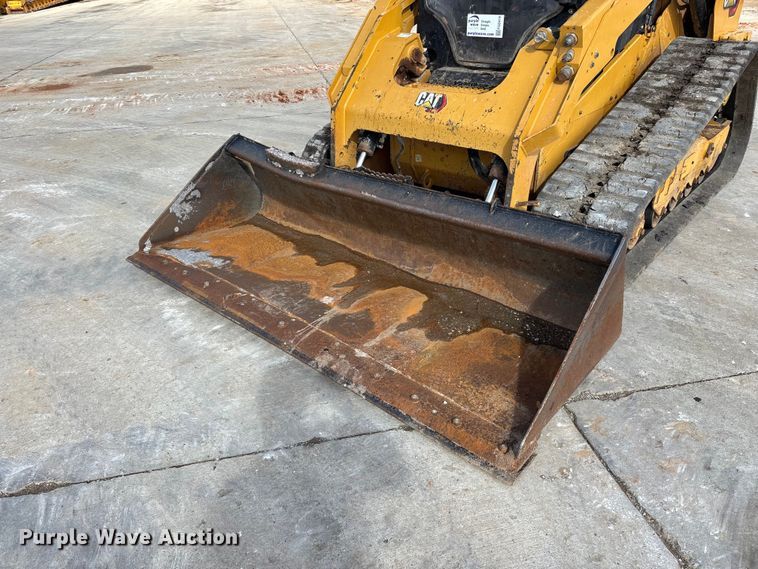 image for item FG0419 2022 Caterpillar 299D3 tracked skid steer loader