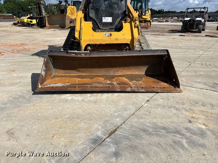 image for item FG0419 2022 Caterpillar 299D3 tracked skid steer loader