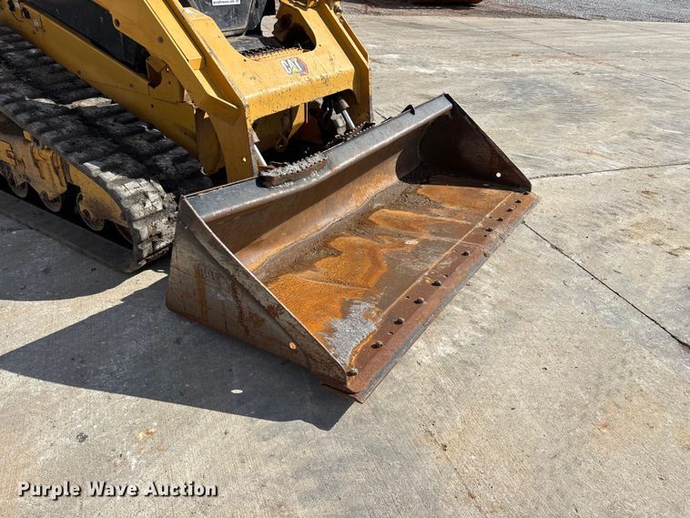 image for item FG0419 2022 Caterpillar 299D3 tracked skid steer loader
