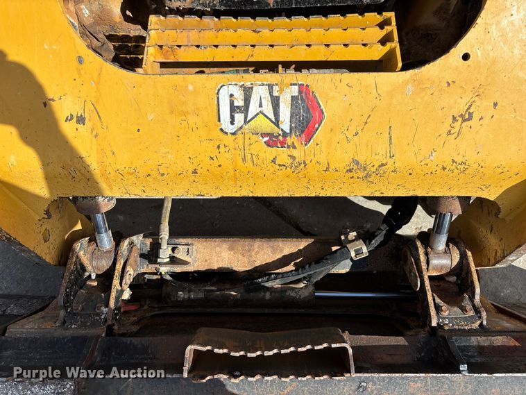image for item FG0419 2022 Caterpillar 299D3 tracked skid steer loader