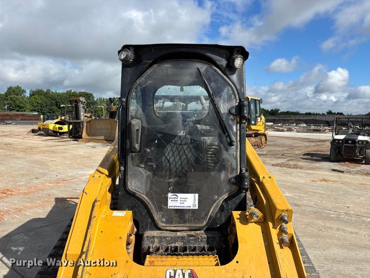 image for item FG0419 2022 Caterpillar 299D3 tracked skid steer loader