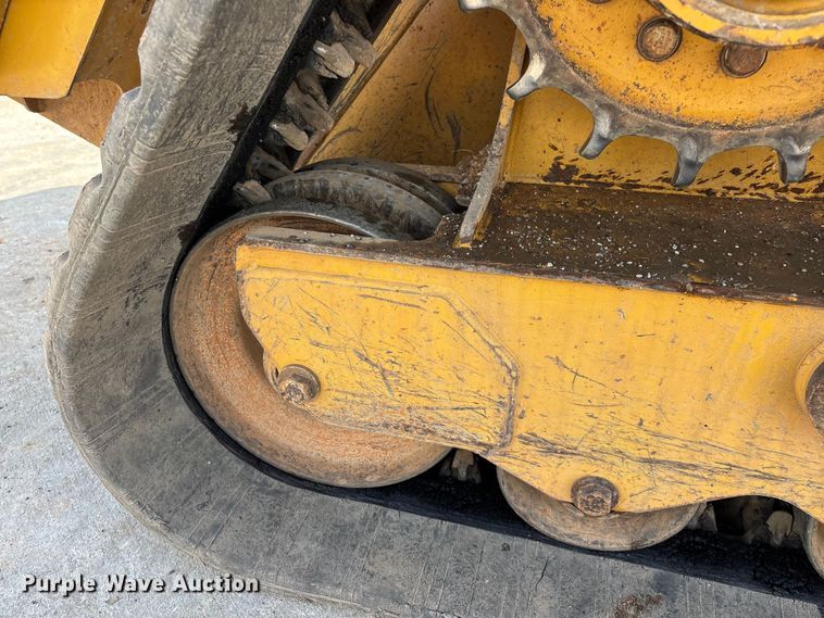 image for item FG0419 2022 Caterpillar 299D3 tracked skid steer loader