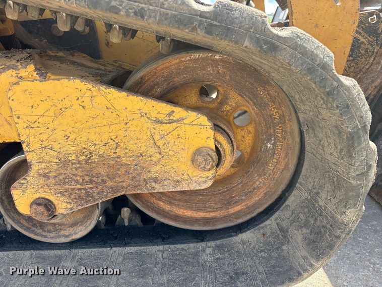 image for item FG0419 2022 Caterpillar 299D3 tracked skid steer loader