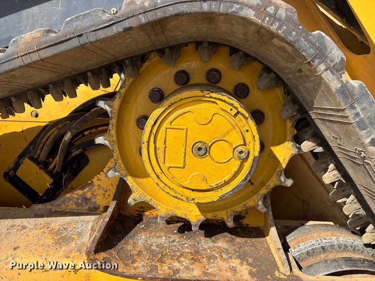 image for item FG0419 2022 Caterpillar 299D3 tracked skid steer loader